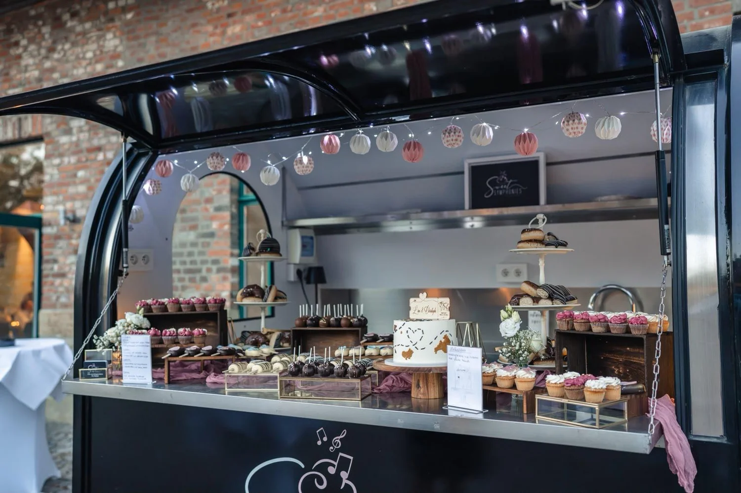 Sweet Symphonies von Sabrina Haberlah - Café - Sweet Symphonies – Der Foodtrailer für Ihre Veranstaltung